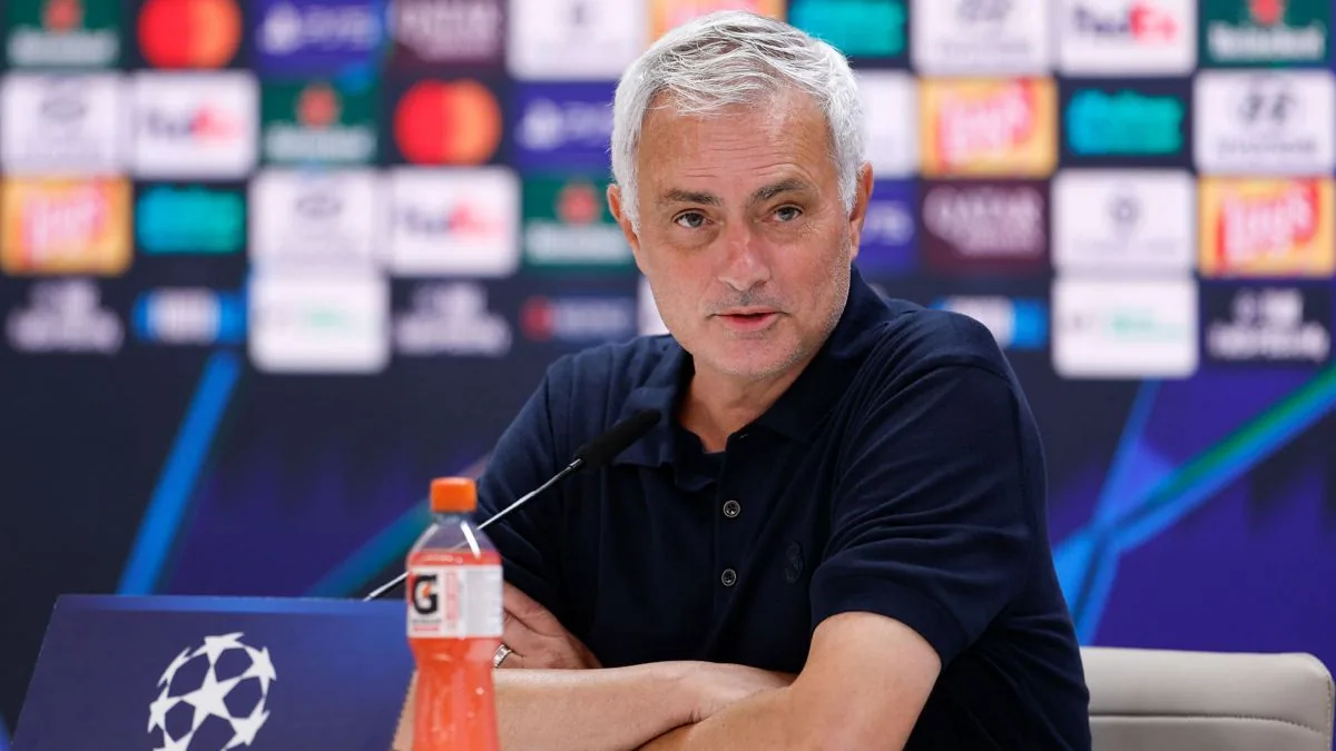 José Mourinho at a press conference